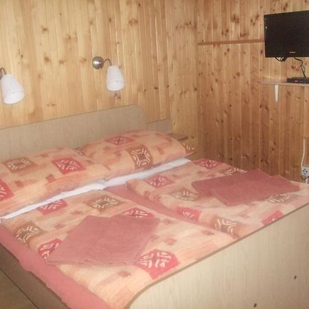 Penzión Kardinál Velke Uherce Exterior foto